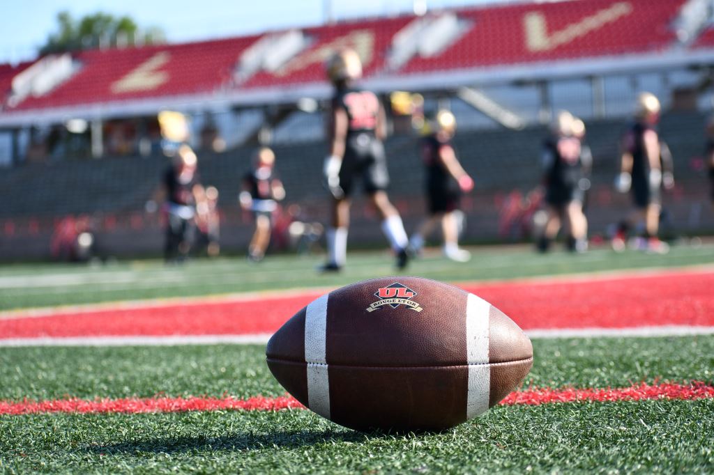 Football Rouge et Or- crédit Mathieu Tanguay (1) (1)