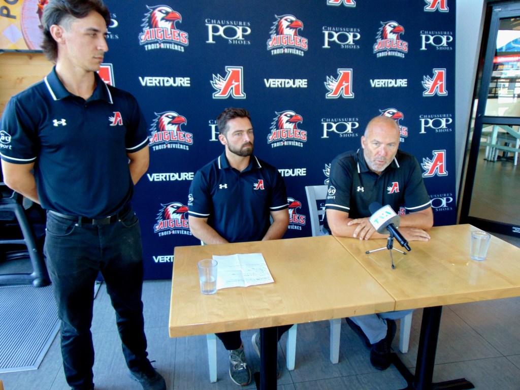 Cette image a un attribut alt vide&nbsp;; le nom du fichier est dsc00782-2-aigles-bilan.jpg